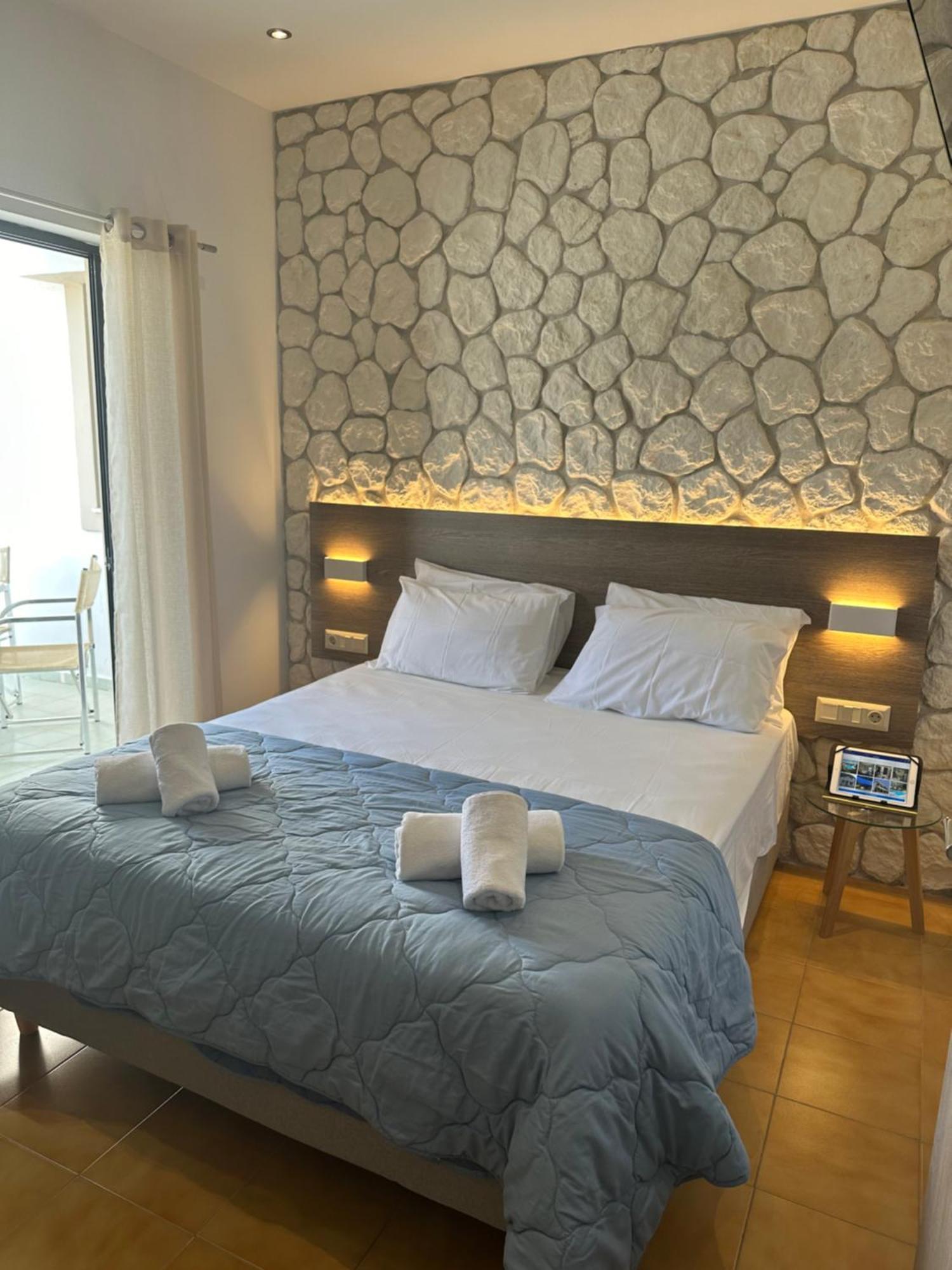 Vladimiros Apartments 바바티 외부 사진